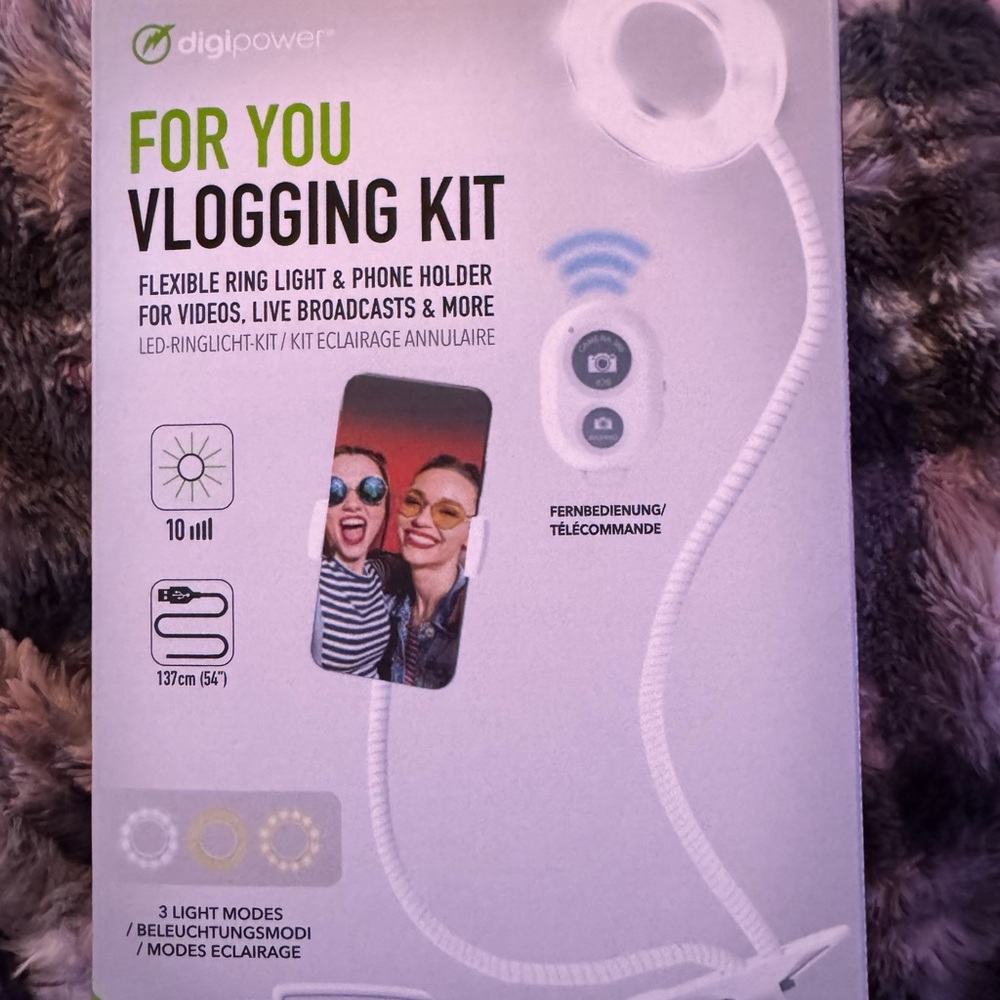 White Vlogging Kit